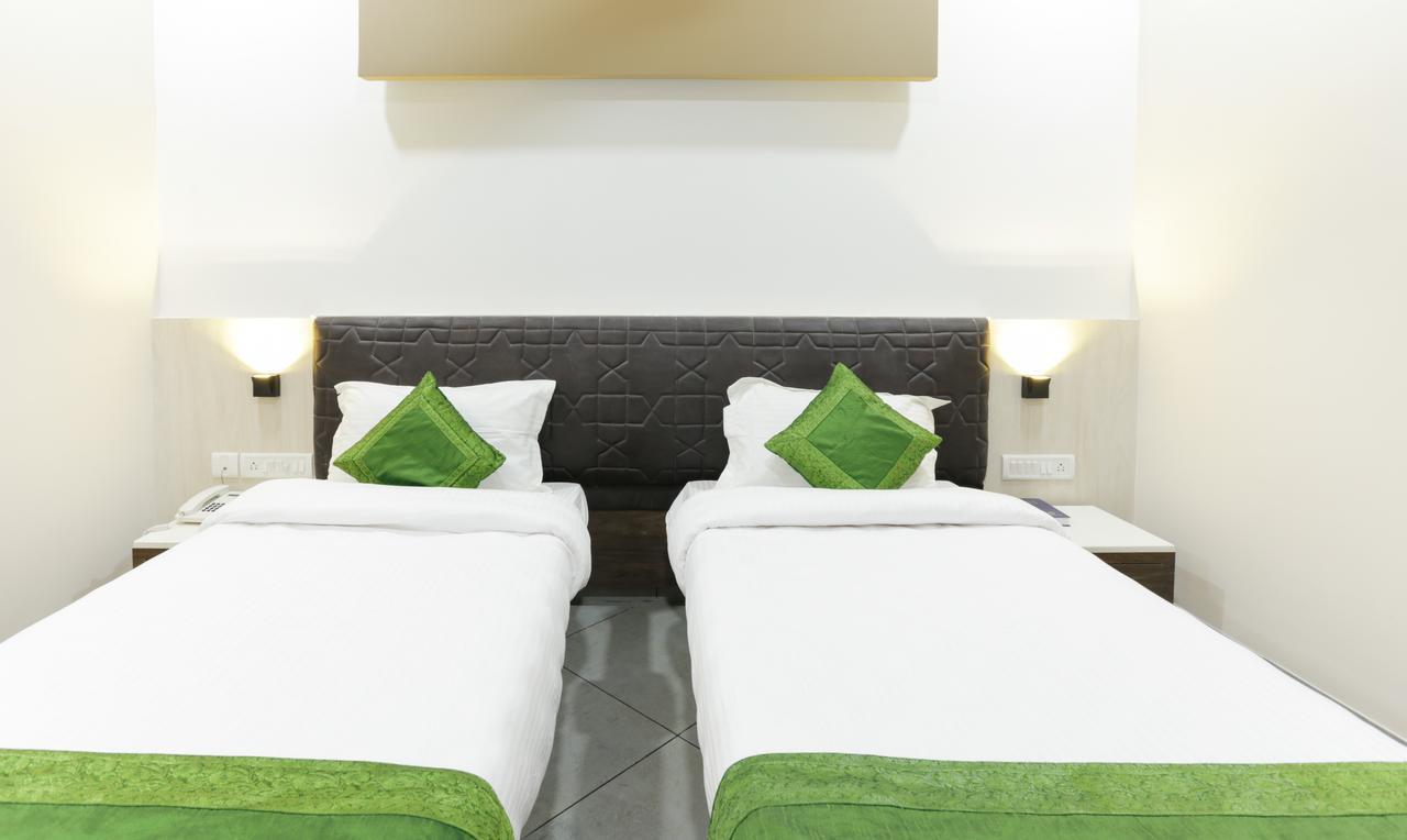 Treebo Trend Grace Residency Hotel Csennai Kültér fotó