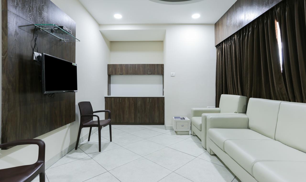 Treebo Trend Grace Residency Hotel Csennai Kültér fotó